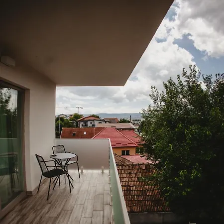 White House Iris Napoca - 3- Parcare Gratuita, Self Check In 24h, Aeroport 15 Minute! Ξενοδοχείο με διαμερίσματα 3*