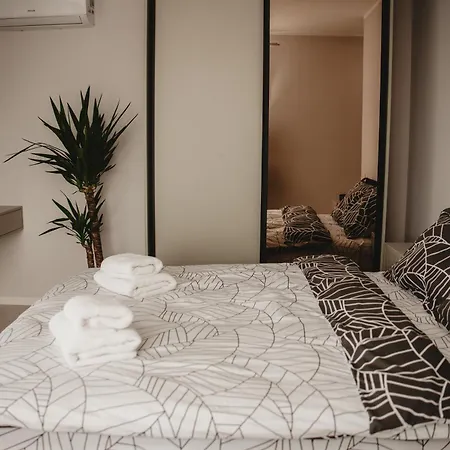 White House Iris Napoca - 3- Parcare Gratuita, Self Check In 24h, Aeroport 15 Minute!