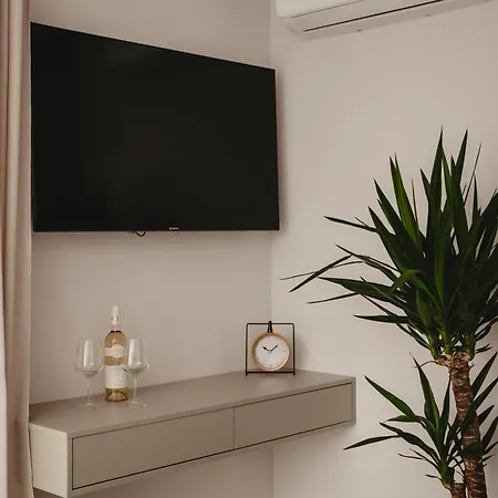 White House Iris Napoca - 3- Parcare Gratuita, Self Check In 24h, Aeroport 15 Minute!