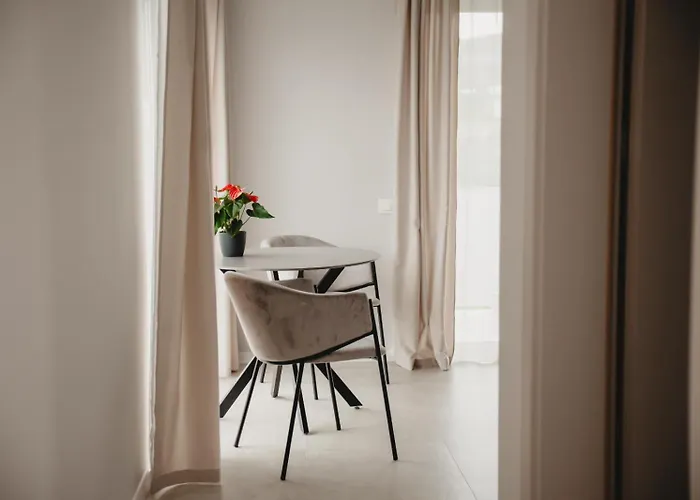 White House Iris Napoca - 3- Parcare Gratuita, Self Check In 24h, Aeroport 15 Minute! Apartahotel Cluj-Napoca