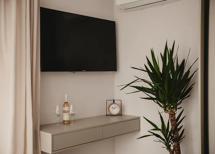 White House Iris Napoca - 3- Parcare Gratuita, Self Check In 24h, Aeroport 15 Minute!